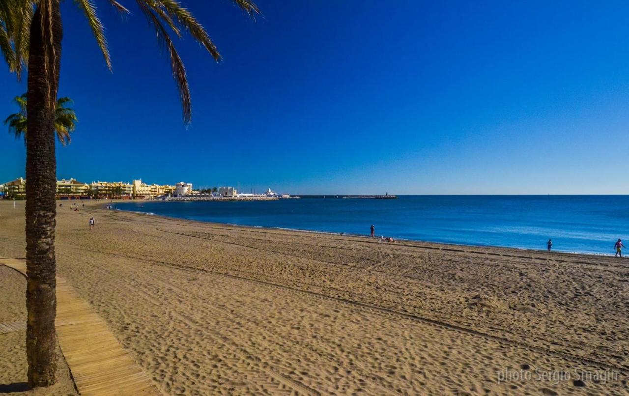 712 Iris Apartamentos - Vista al mar - A 10 min de la playa caminando y 5 min del centro Benalmádena Exterior foto